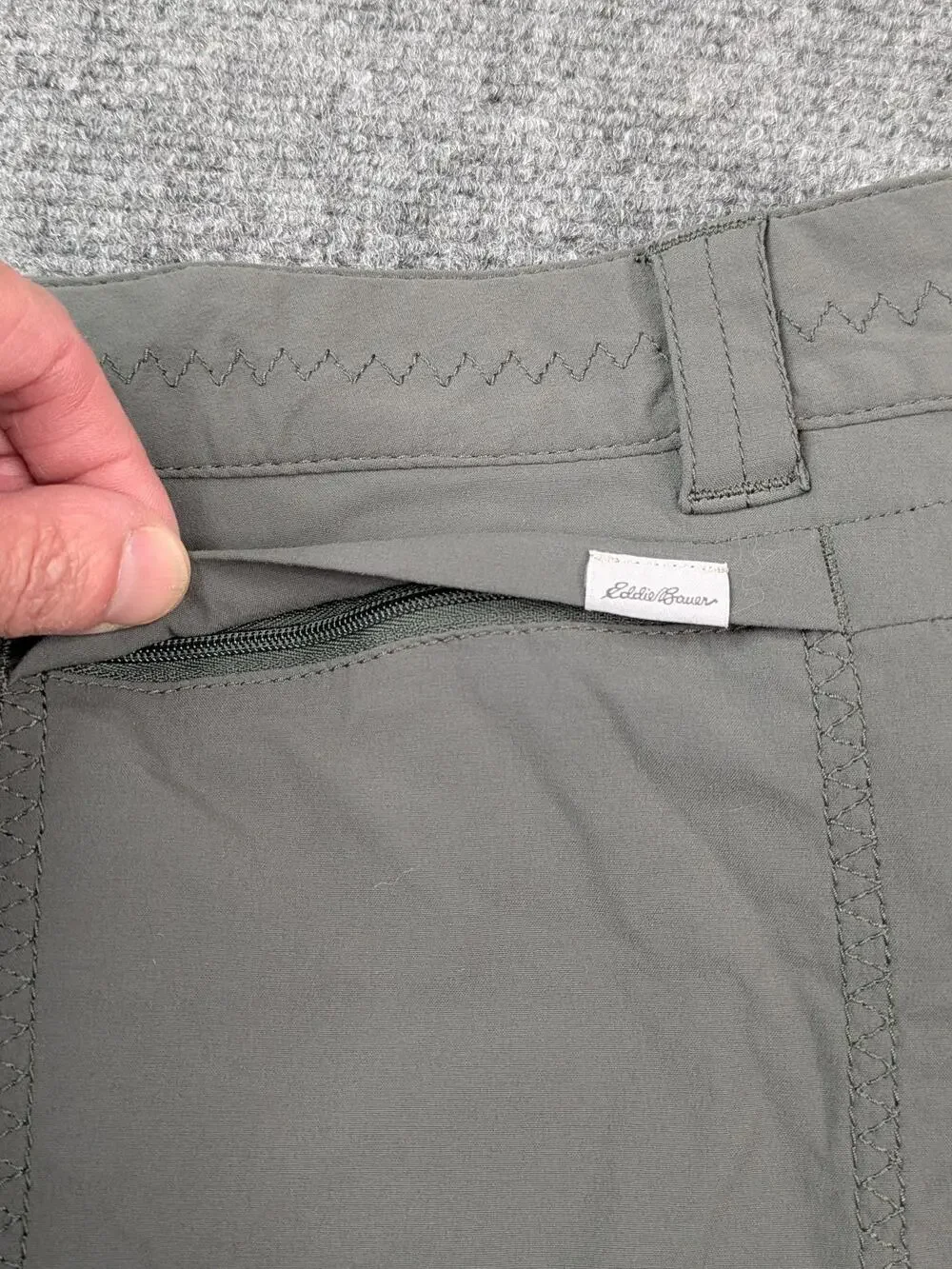 Eddie Bauer Skort Womens 4 Gray Lined Stretch Hiking Outdoor Zip Pocket Active